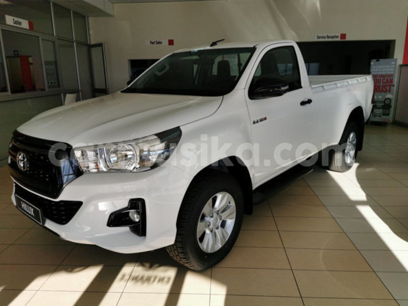 Big with watermark toyota hilux matabeleland south beitbridge 8963