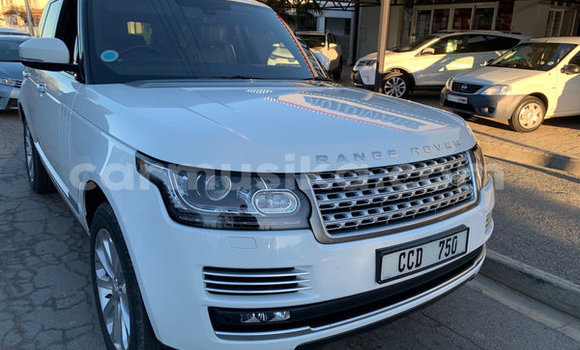 Buy Used Land Rover Range Rover White Car in Beitbridge in Matabeleland South Buy Used Land Rover Range Rover White Car in Beitbridge in Matabeleland South