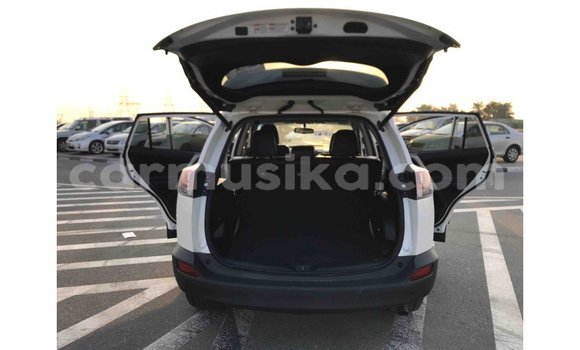 Tenga Imported Toyota HiAce Chena Rori in Import - Dubai in Harare Tenga Imported Toyota HiAce Chena Rori in Import - Dubai in Harare