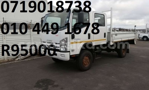 Nunua Ilio tumika Isuzu FTR 850 Nyeupe Lori ndani ya Harare nchini Harare