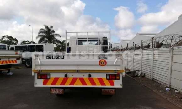 Buy Used Isuzu FTR 850 White Truck in Harare in Harare Buy Used Isuzu FTR 850 White Truck in Harare in Harare