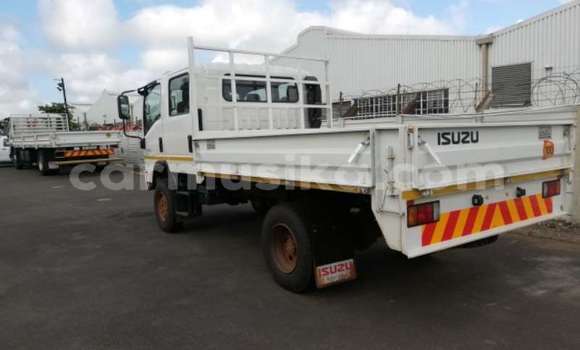 Buy Used Isuzu FTR 850 White Truck in Harare in Harare Buy Used Isuzu FTR 850 White Truck in Harare in Harare