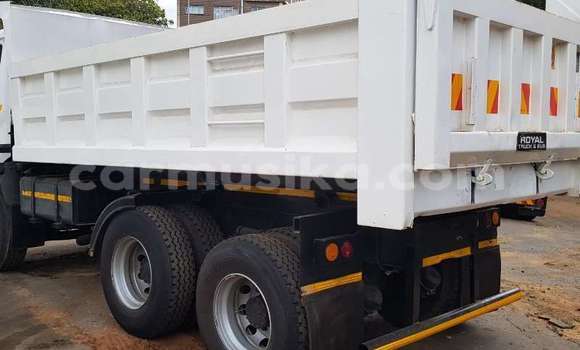 Buy Used Nissan UD White Truck in Harare in Harare Buy Used Nissan UD White Truck in Harare in Harare