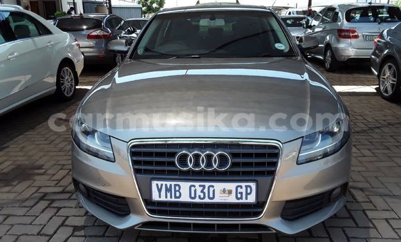 Acheter Occasion Voiture Audi A4 Gris à Beitbridge, Matabeleland South Acheter Occasion Voiture Audi A4 Gris à Beitbridge, Matabeleland South