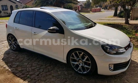 Buy Used Volkswagen Golf R White Car in Beitbridge in Matabeleland South Buy Used Volkswagen Golf R White Car in Beitbridge in Matabeleland South