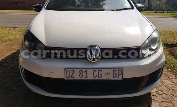 Buy Used Volkswagen Golf R White Car in Beitbridge in Matabeleland South Buy Used Volkswagen Golf R White Car in Beitbridge in Matabeleland South