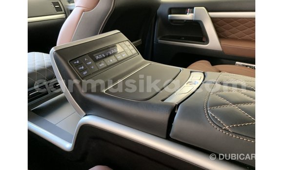 Acheter Import Voiture Toyota Land Cruiser Noir à Import - Dubai, Harare Acheter Import Voiture Toyota Land Cruiser Noir à Import - Dubai, Harare