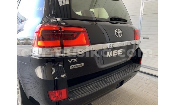 Acheter Import Voiture Toyota Land Cruiser Noir à Import - Dubai, Harare Acheter Import Voiture Toyota Land Cruiser Noir à Import - Dubai, Harare
