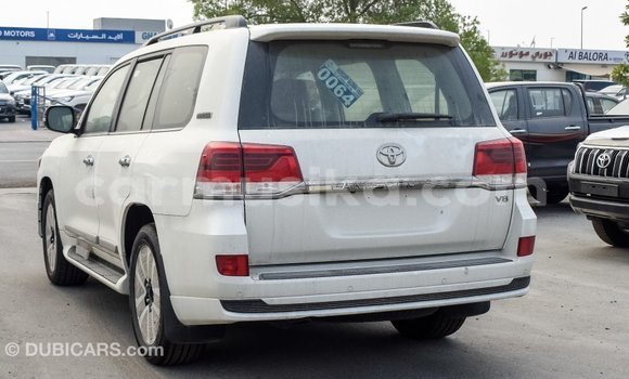 Buy Import Toyota Land Cruiser White Car in Import - Dubai in Harare Buy Import Toyota Land Cruiser White Car in Import - Dubai in Harare