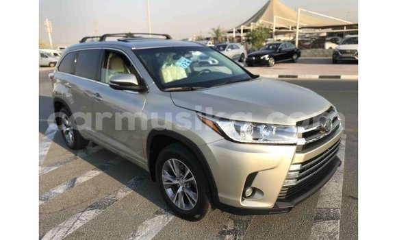 Tenga Imported Toyota Highlander Zvimwe Mota in Import - Dubai in Harare Tenga Imported Toyota Highlander Zvimwe Mota in Import - Dubai in Harare