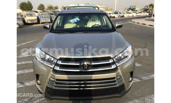 Tenga Imported Toyota Highlander Zvimwe Mota in Import - Dubai in Harare Tenga Imported Toyota Highlander Zvimwe Mota in Import - Dubai in Harare