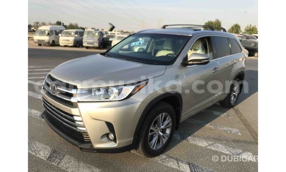 Tenga Imported Toyota Highlander Zvimwe Mota in Import - Dubai in Harare Tenga Imported Toyota Highlander Zvimwe Mota in Import - Dubai in Harare