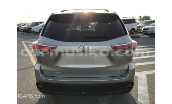 Tenga Imported Toyota Highlander Zvimwe Mota in Import - Dubai in Harare Tenga Imported Toyota Highlander Zvimwe Mota in Import - Dubai in Harare