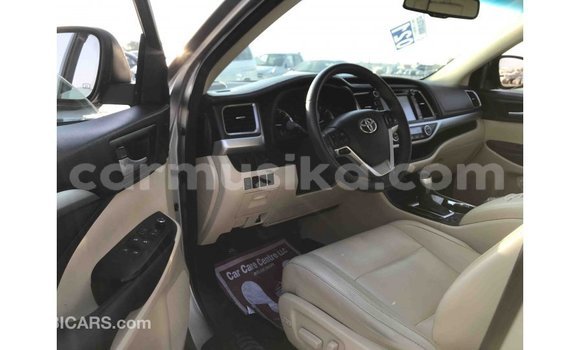 Tenga Imported Toyota Highlander Zvimwe Mota in Import - Dubai in Harare Tenga Imported Toyota Highlander Zvimwe Mota in Import - Dubai in Harare