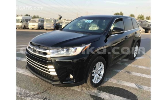 Acheter Import Voiture Toyota Highlander Noir à Import - Dubai, Harare Acheter Import Voiture Toyota Highlander Noir à Import - Dubai, Harare
