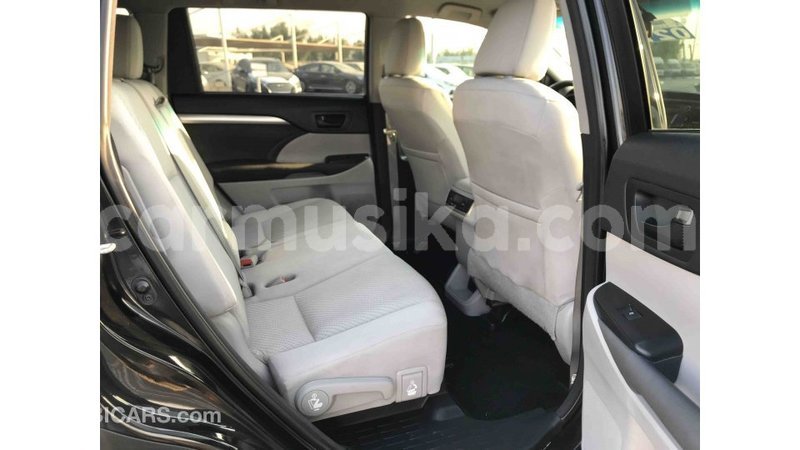 Big with watermark toyota highlander harare import dubai 9010