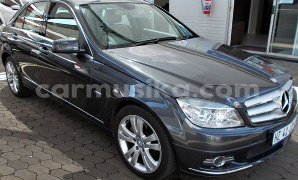 Acheter Occasion Voiture Mercedes‒Benz C–Class Gris à Beitbridge, Matabeleland South Acheter Occasion Voiture Mercedes‒Benz C–Class Gris à Beitbridge, Matabeleland South