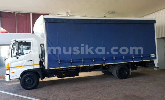 Acheter Occasion Voiture Haima 7 Blanc à Beitbridge, Matabeleland South Acheter Occasion Voiture Haima 7 Blanc à Beitbridge, Matabeleland South