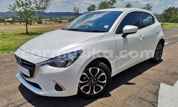 Nunua Ilio tumika Mazda 2 Nyeupe Gari ndani ya Beitbridge nchini Matabeleland Kusini Nunua Ilio tumika Mazda 2 Nyeupe Gari ndani ya Beitbridge nchini Matabeleland Kusini