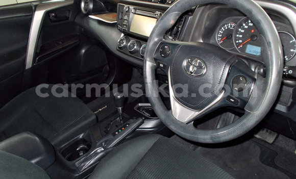 Acheter Occasion Voiture Toyota RAV4 Blanc à Beitbridge, Matabeleland South Acheter Occasion Voiture Toyota RAV4 Blanc à Beitbridge, Matabeleland South