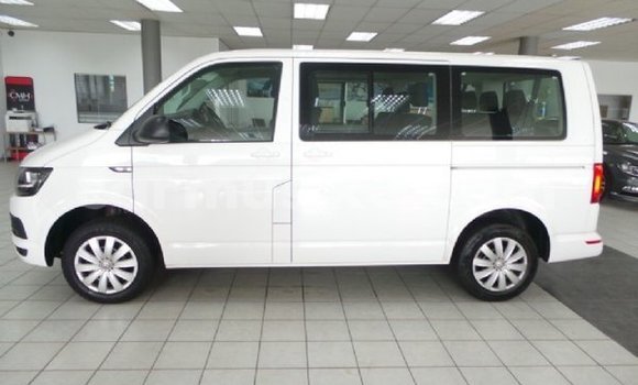 Acheter Occasion Voiture Volkswagen K70 Blanc à Beitbridge, Matabeleland South Acheter Occasion Voiture Volkswagen K70 Blanc à Beitbridge, Matabeleland South