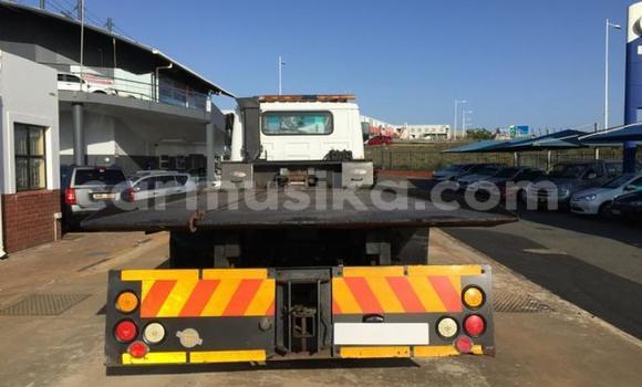 Acheter Occasion Voiture TATA Estate Blanc à Beitbridge, Matabeleland South Acheter Occasion Voiture TATA Estate Blanc à Beitbridge, Matabeleland South