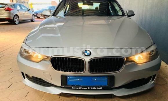 Acheter Occasion Voiture BMW 3–Series Gris à Beitbridge, Matabeleland South Acheter Occasion Voiture BMW 3–Series Gris à Beitbridge, Matabeleland South