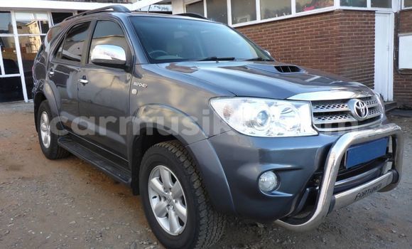 Acheter Occasion Voiture Toyota Fortuner Bleu à Harare, Harare Acheter Occasion Voiture Toyota Fortuner Bleu à Harare, Harare