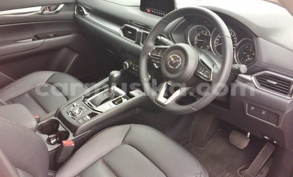 Nunua Ilio tumika Mazda CX-5 Nyekundu Gari ndani ya Beitbridge nchini Matabeleland Kusini Nunua Ilio tumika Mazda CX-5 Nyekundu Gari ndani ya Beitbridge nchini Matabeleland Kusini