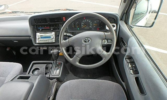 Tenga Tsaru Toyota Hiace Zvimwe Mota in Beitbridge in Matabeleland South Tenga Tsaru Toyota Hiace Zvimwe Mota in Beitbridge in Matabeleland South