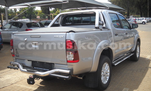 Acheter Occasion Voiture Toyota Hilux Gris à Beitbridge, Matabeleland South Acheter Occasion Voiture Toyota Hilux Gris à Beitbridge, Matabeleland South
