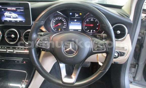 Acheter Occasion Voiture Mercedes‒Benz C–Class Gris à Beitbridge, Matabeleland South Acheter Occasion Voiture Mercedes‒Benz C–Class Gris à Beitbridge, Matabeleland South