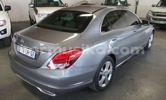 Acheter Occasion Voiture Mercedes‒Benz C–Class Gris à Beitbridge, Matabeleland South Acheter Occasion Voiture Mercedes‒Benz C–Class Gris à Beitbridge, Matabeleland South