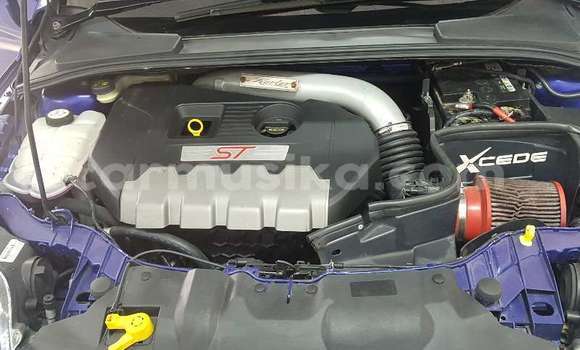 Acheter Occasion Voiture Ford Focus ST Bleu à Beitbridge, Matabeleland South Acheter Occasion Voiture Ford Focus ST Bleu à Beitbridge, Matabeleland South