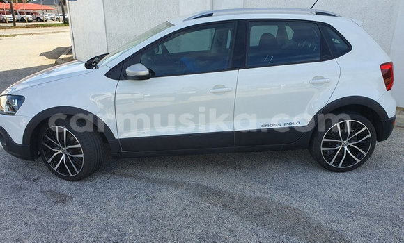 Buy Used Volkswagen Polo White Car in Beitbridge in Matabeleland South Buy Used Volkswagen Polo White Car in Beitbridge in Matabeleland South