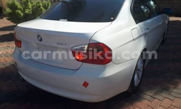 Acheter Occasion Voiture BMW 3–Series Blanc à Harare, Harare Acheter Occasion Voiture BMW 3–Series Blanc à Harare, Harare