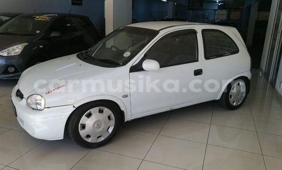Nunua Ilio tumika Opel Corsa Nyeupe Gari ndani ya Beitbridge nchini Matabeleland Kusini