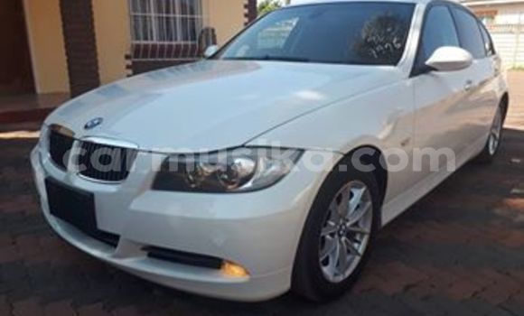 Acheter Occasion Voiture BMW 3–Series Blanc à Harare, Harare Acheter Occasion Voiture BMW 3–Series Blanc à Harare, Harare