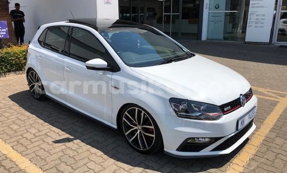 Nunua Ilio tumika Volkswagen Polo Nyeupe Gari ndani ya Beitbridge nchini Matabeleland Kusini Nunua Ilio tumika Volkswagen Polo Nyeupe Gari ndani ya Beitbridge nchini Matabeleland Kusini