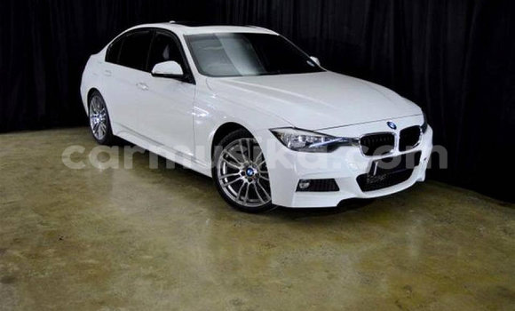 Tenga Tsaru BMW 3–Series Chena Mota in Beitbridge in Matabeleland South Tenga Tsaru BMW 3–Series Chena Mota in Beitbridge in Matabeleland South