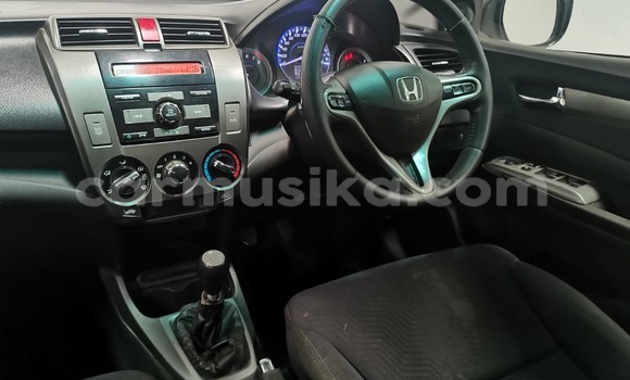 Acheter Occasion Voiture Honda Ballade Blanc à Beitbridge, Matabeleland South Acheter Occasion Voiture Honda Ballade Blanc à Beitbridge, Matabeleland South