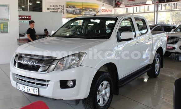 Acheter Occasion Voiture Isuzu KB Blanc à Beitbridge, Matabeleland South Acheter Occasion Voiture Isuzu KB Blanc à Beitbridge, Matabeleland South