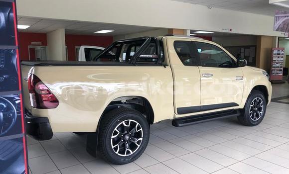 Tenga Tsaru Toyota Hilux Zvimwe Mota in Beitbridge in Matabeleland South Tenga Tsaru Toyota Hilux Zvimwe Mota in Beitbridge in Matabeleland South