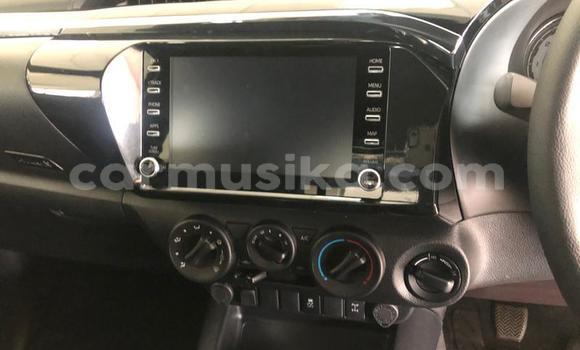 Tenga Tsaru Toyota Hilux Zvimwe Mota in Beitbridge in Matabeleland South Tenga Tsaru Toyota Hilux Zvimwe Mota in Beitbridge in Matabeleland South