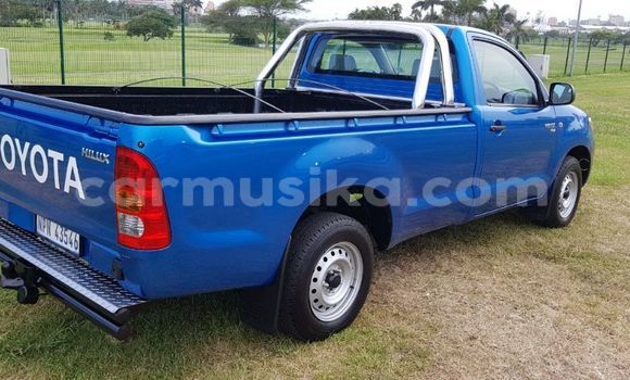 Tenga Tsaru Toyota Hilux Bhuruu Mota in Beitbridge in Matabeleland South Tenga Tsaru Toyota Hilux Bhuruu Mota in Beitbridge in Matabeleland South
