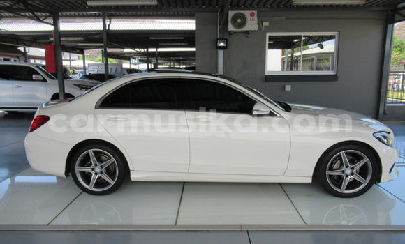 Acheter Occasion Voiture Mercedes‒Benz C–Class Blanc à Harare, Harare Acheter Occasion Voiture Mercedes‒Benz C–Class Blanc à Harare, Harare