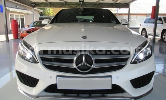 Acheter Occasion Voiture Mercedes‒Benz C–Class Blanc à Harare, Harare Acheter Occasion Voiture Mercedes‒Benz C–Class Blanc à Harare, Harare