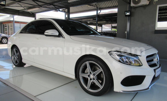 Acheter Occasion Voiture Mercedes‒Benz C–Class Blanc à Harare, Harare Acheter Occasion Voiture Mercedes‒Benz C–Class Blanc à Harare, Harare