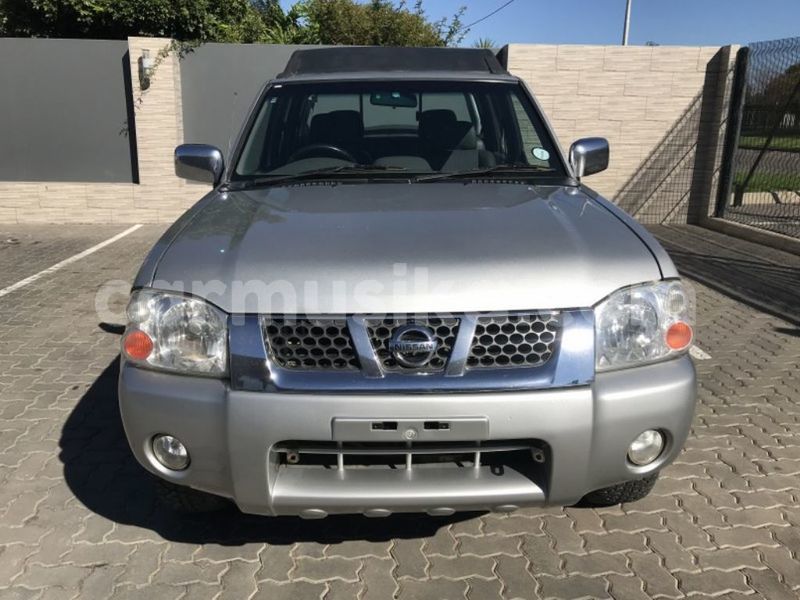 Big with watermark nissan hardbody matabeleland south beitbridge 9089