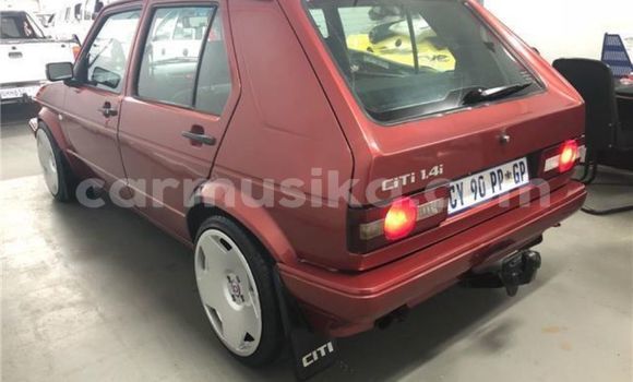 Nunua Ilio tumika Volkswagen Golf Nyekundu Gari ndani ya Beitbridge nchini Matabeleland Kusini Nunua Ilio tumika Volkswagen Golf Nyekundu Gari ndani ya Beitbridge nchini Matabeleland Kusini